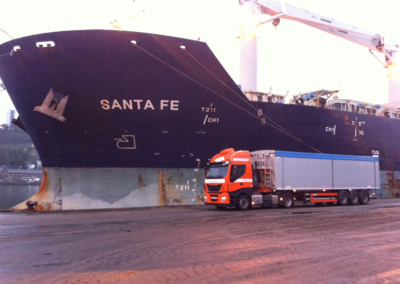 Aub'Transport Bateau & Camion à quai